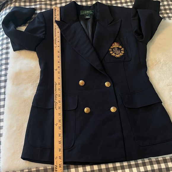 VTG Ralph Lauren Navy WOOL Blazer Embroidered Crest Patch Women's Size 6 Preppy - Picture 12 of 16